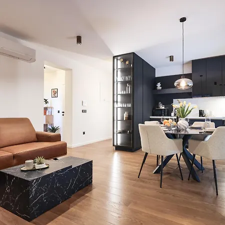 Devigo アパート ザダル